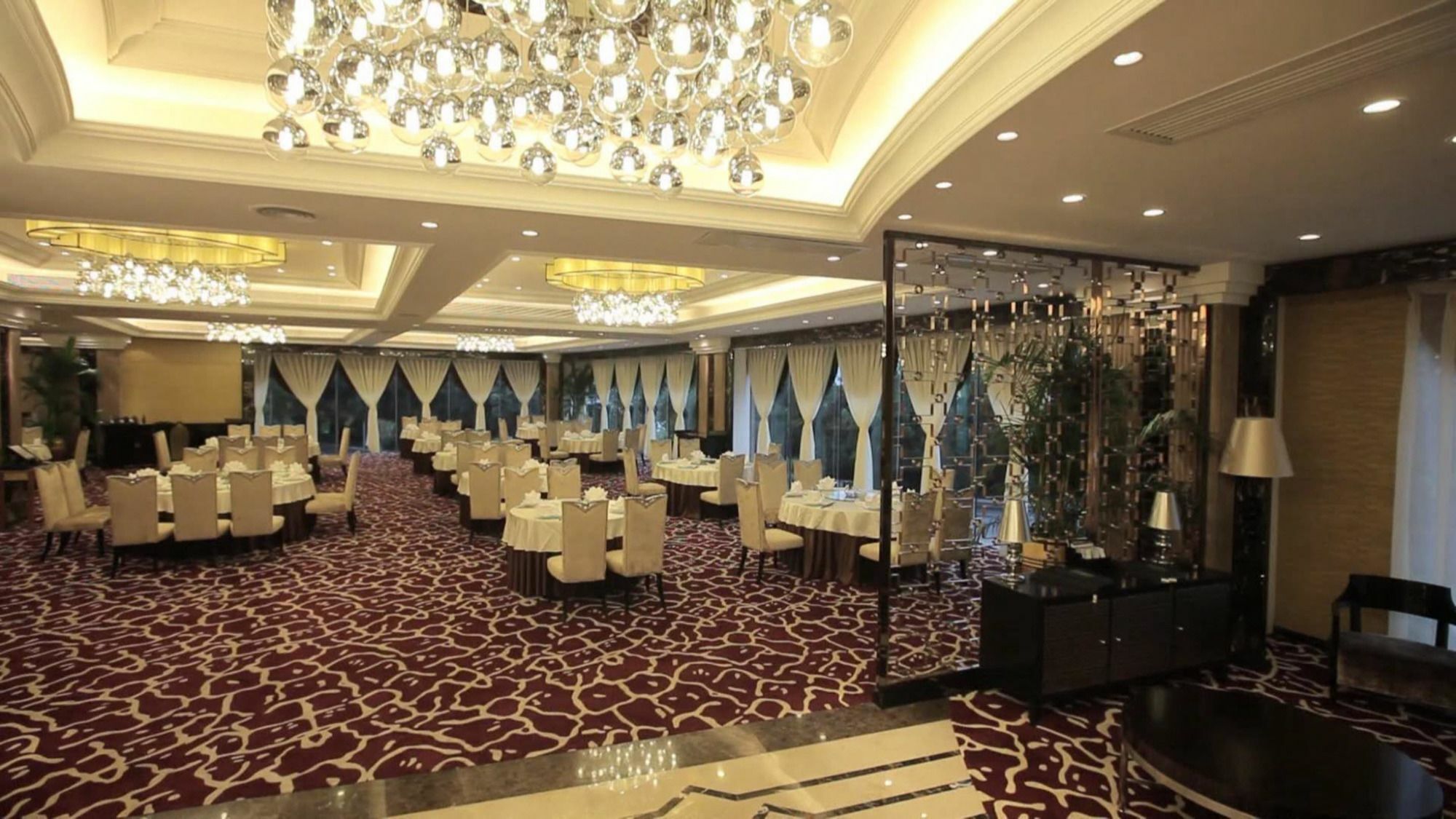 Grand Bay Hotel Châu Hải Ngoại thất bức ảnh
